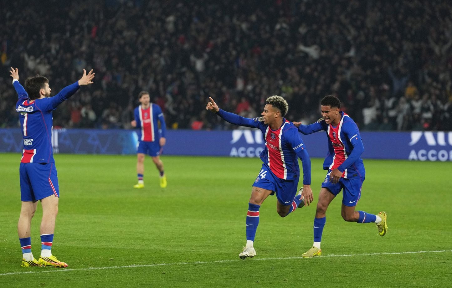 PSG muy cerca del título, OL falla, Auxerre ya no es una barrera… Revive todos los partidos con nosotros… PSG muy cerca del título, OL falla, Auxerre ya no es una barrera… Revive todos los partidos con nosotros…